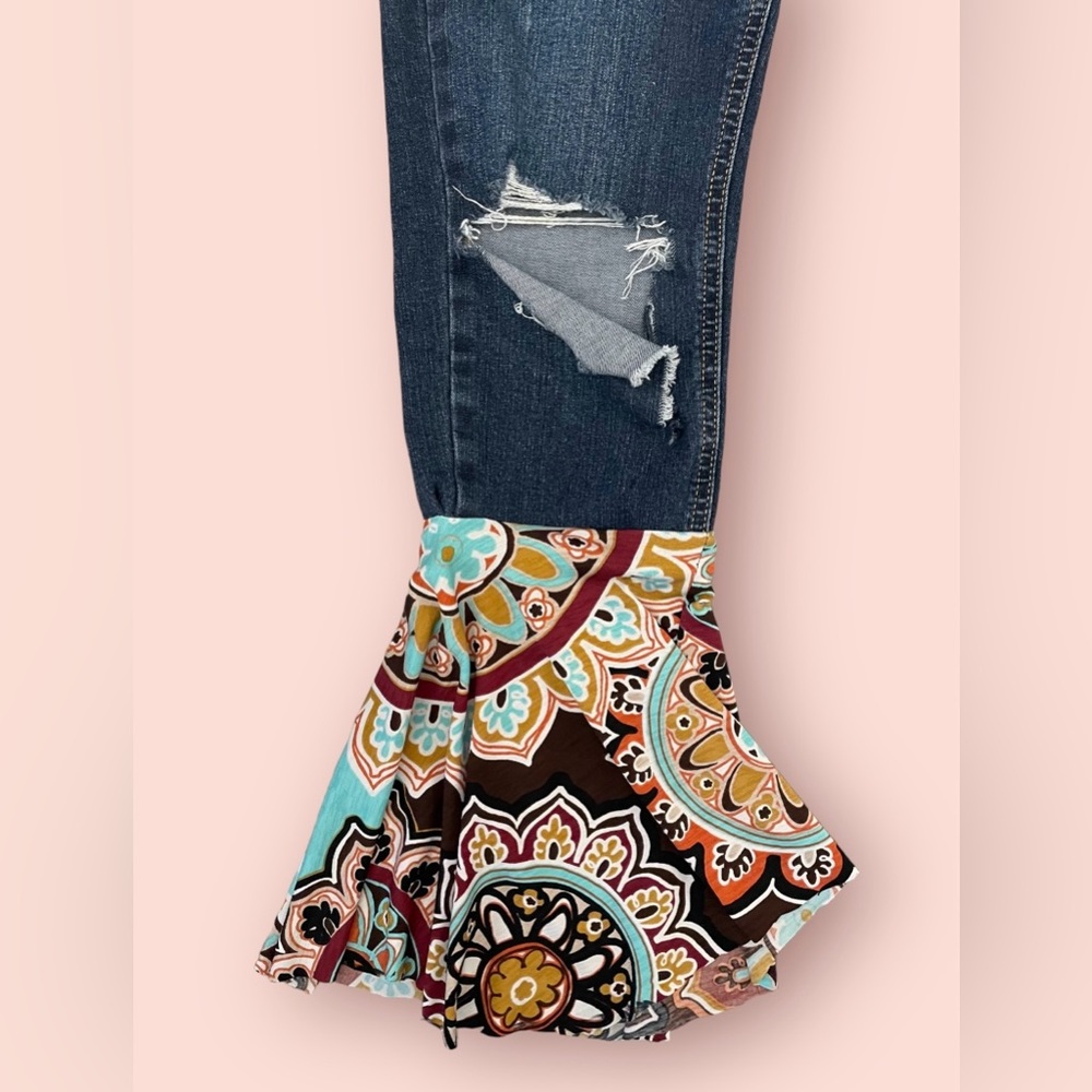 Bellbottom Jeans - Picture 5 of 5